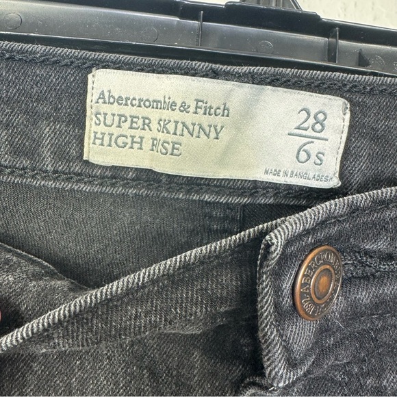 Abercrombie & Fitch Black super Skinny Jeans  28 ripped Distressed‎ denim jeans - Picture 5 of 8